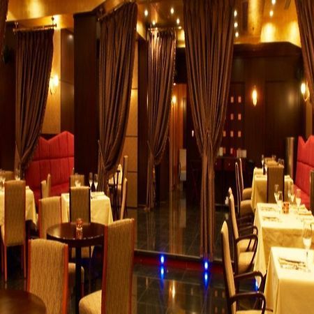 Sampoorna Hotel Mumbai  Buitenkant foto