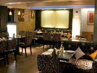 Sampoorna Hotel Mumbai  Buitenkant foto